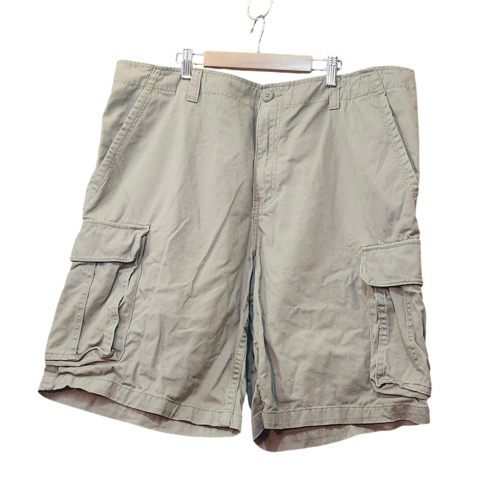 Men's Size 40 Khaki Cargo Shorts